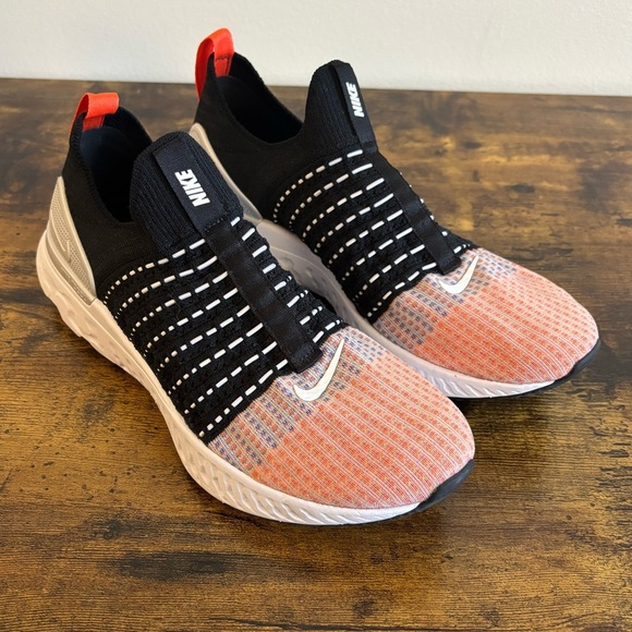 Nike React Phantom Run Flyknit 2 Men's Running Shoes - Picture 9 of 16